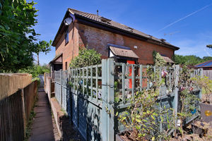 Photo 1- click for photo gallery